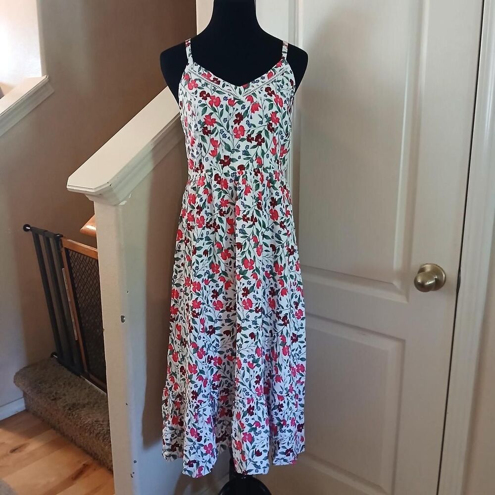NWT Old Navy floral cami midi sundress smocked back spaghetti straps M coquette